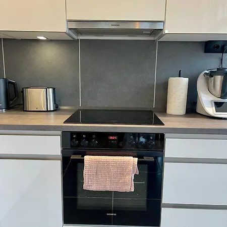 Traber 1 Sz Balkon 2 Badezimmer Suedvorstadt *