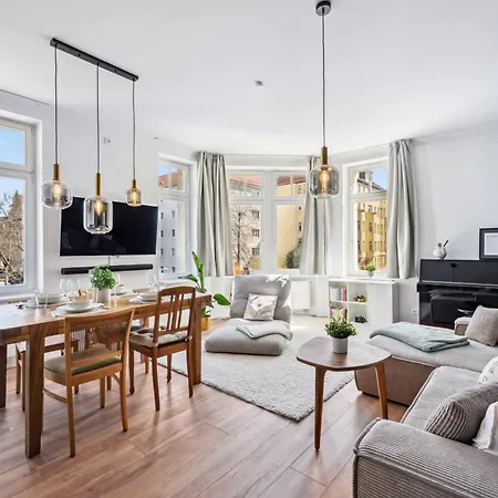 Traber 1 Sz Balkon 2 Badezimmer Suedvorstadt * Leipzig